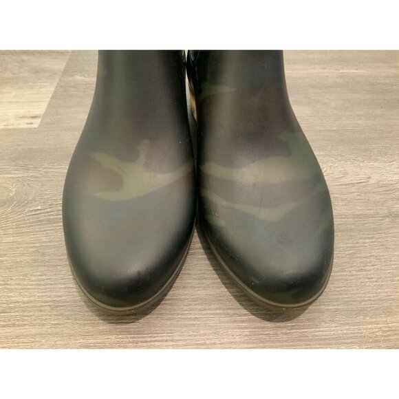 J. Crew Army Green Camouflage Chelsea Ankle Boots Booties, Size 7 (US) - Picture 3 of 8